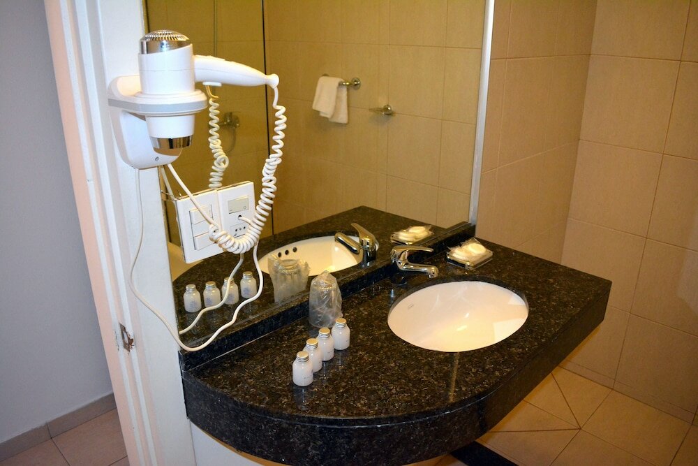 Фото De la Plaza Hotel