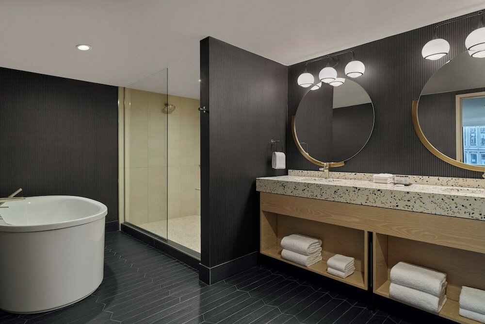 Фото Sheraton Denver Downtown Hotel