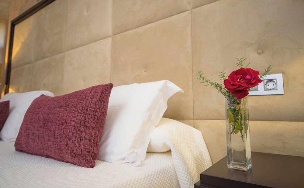 Фото Bennoc Petit Hotel