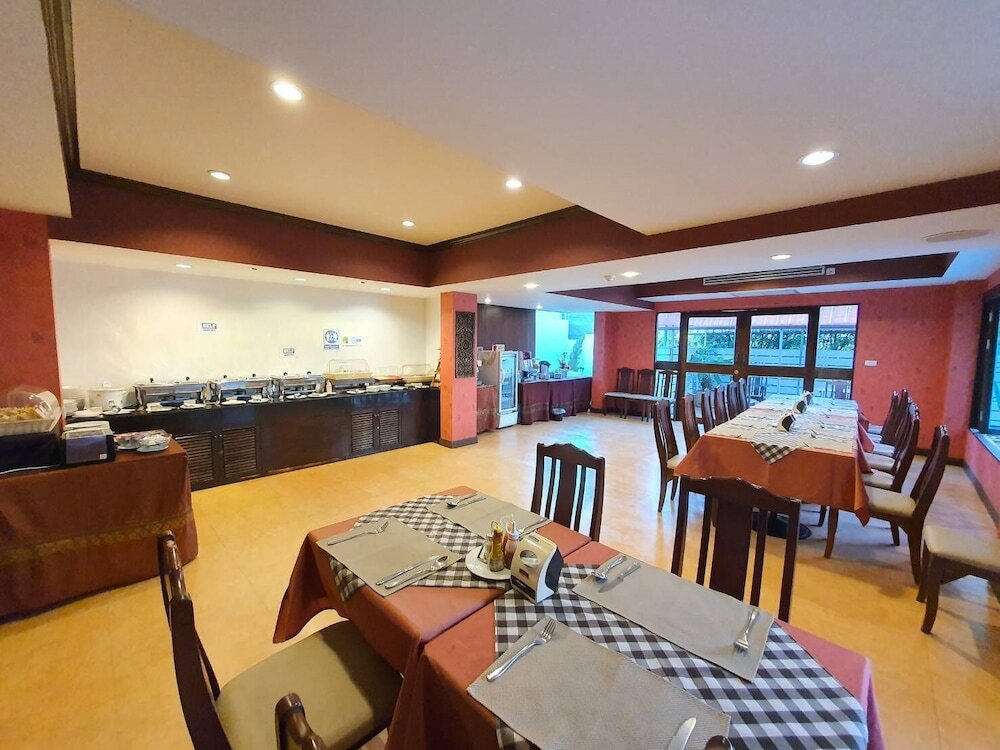 Фото Goldenbell Hotel Chiangmai