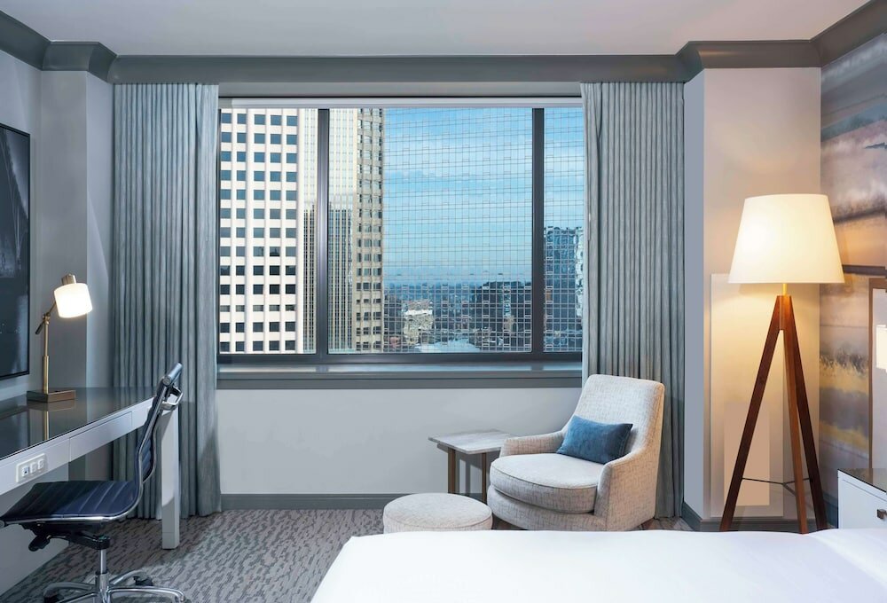 Фото Loews Minneapolis Hotel