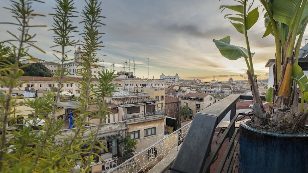 Фото Отель U-Visionary Roma