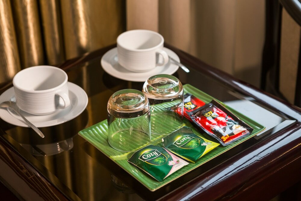 Фото Lake Side Hotel