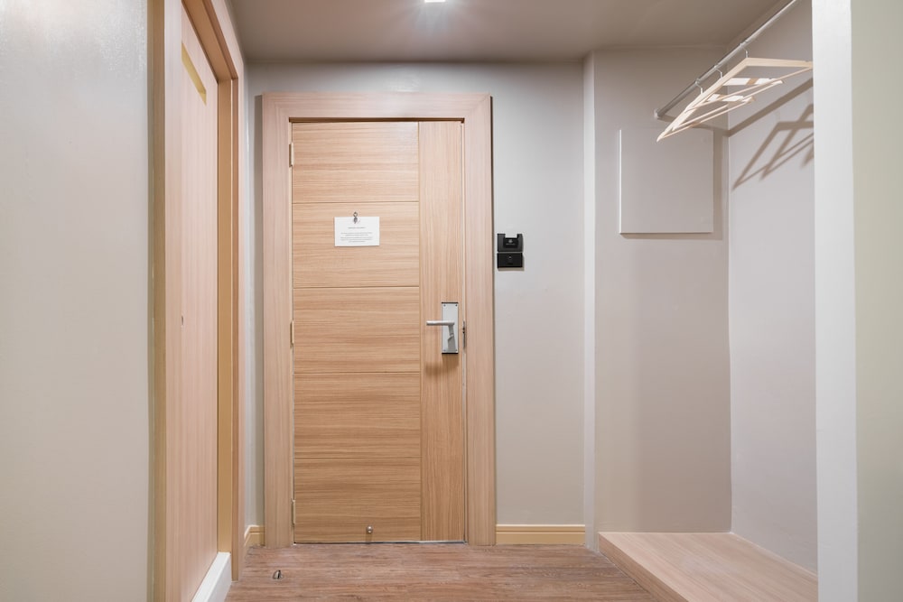 Фото G Boutique Silom Hotel