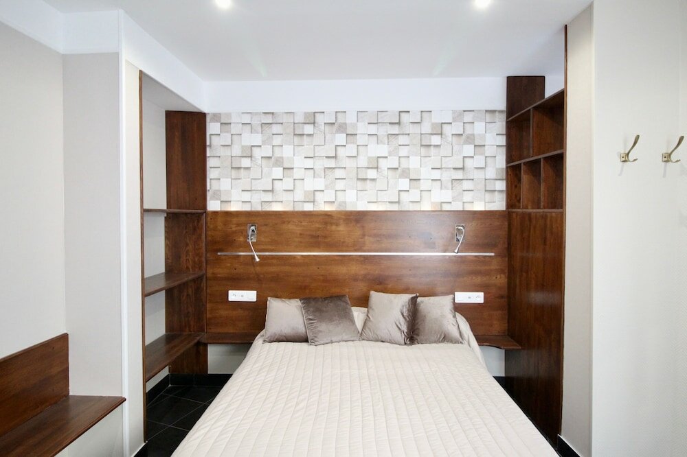 Фото Hôtel des Pyrénées