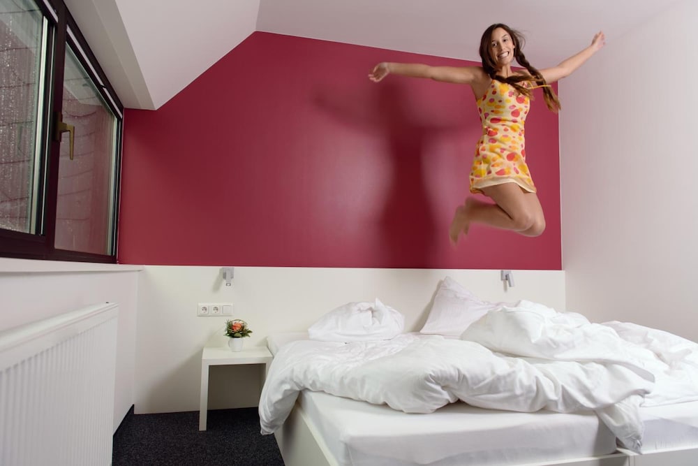 Фото Mk Hotel London