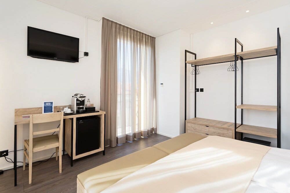 Фото Hotel Du Lac Locarno