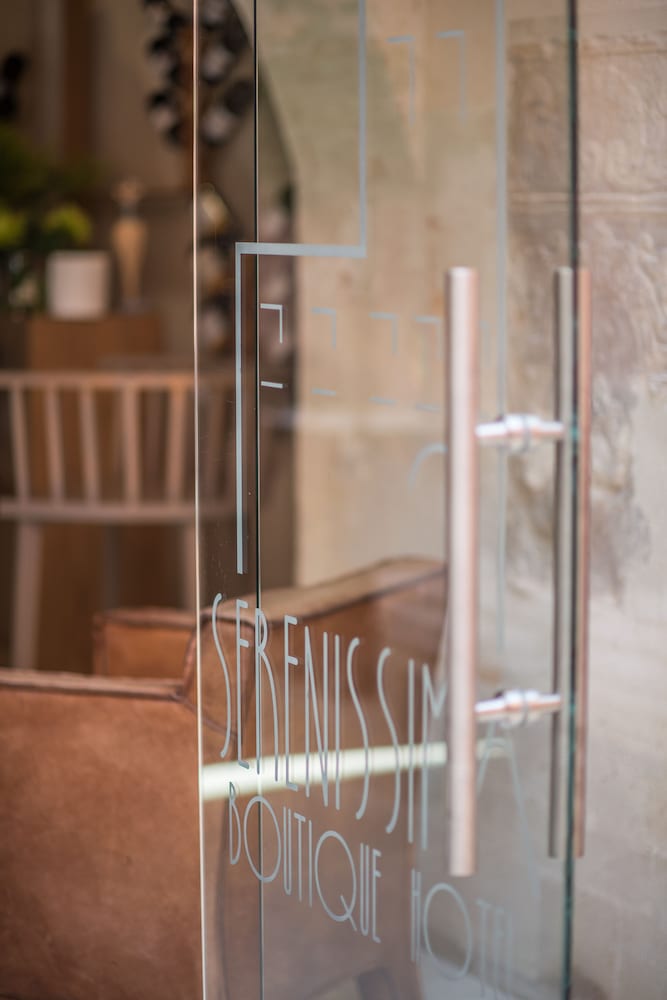 Фото Serenissima Boutique Hotel