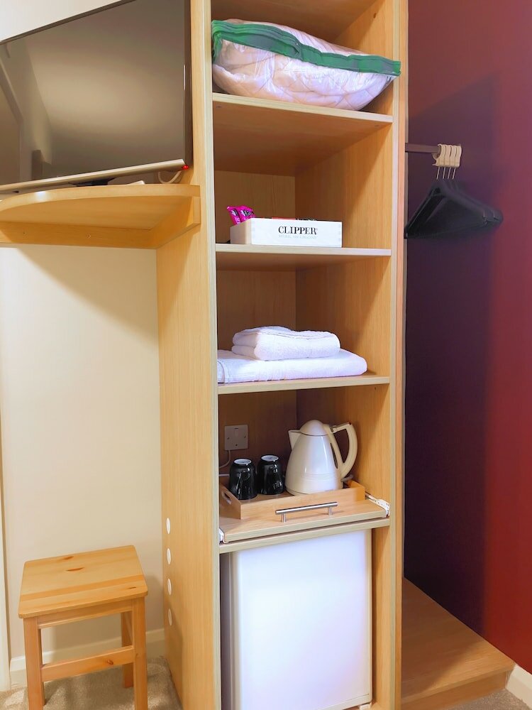 Фото Corner House Hotel