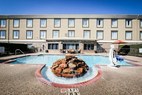 Гостиница Holiday Inn Express Hotel and Suites Nacogdoches, an Ihg Hotel в Лафкине
