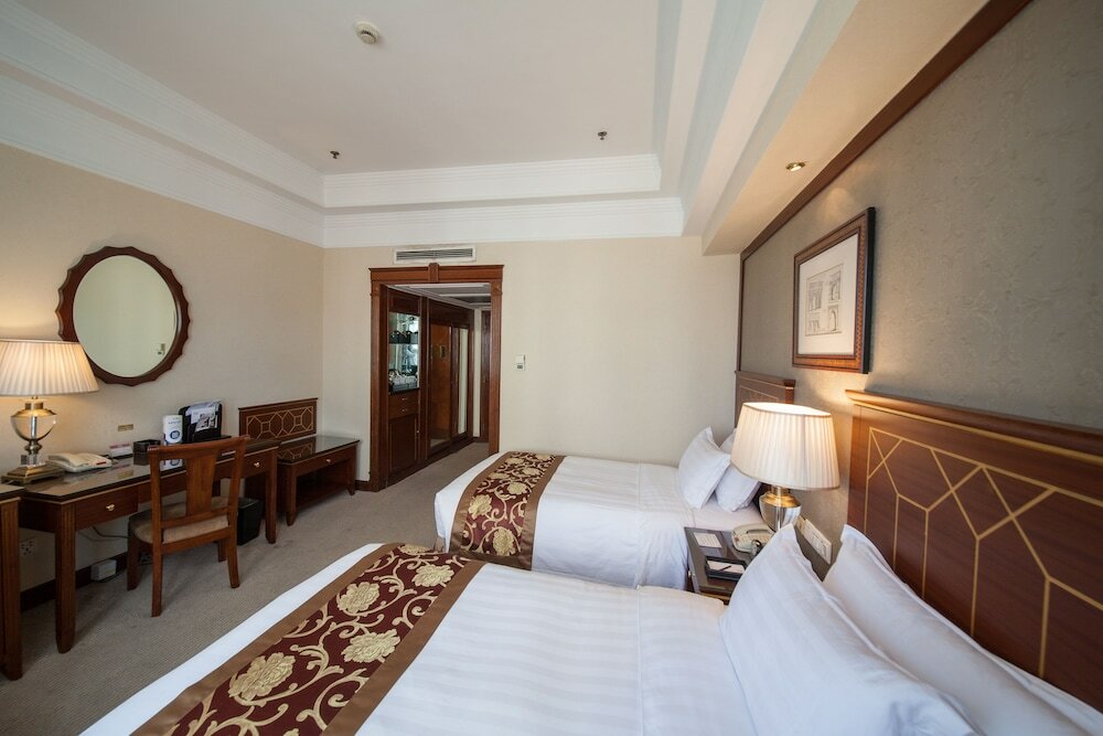 Фото Park Hotel Shanghai