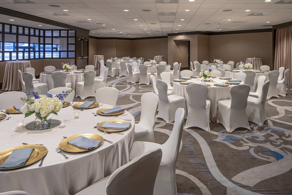 Фото Sheraton Houston Brookhollow Hotel