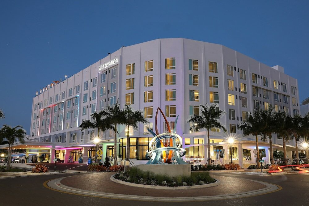 Фото отеля 1