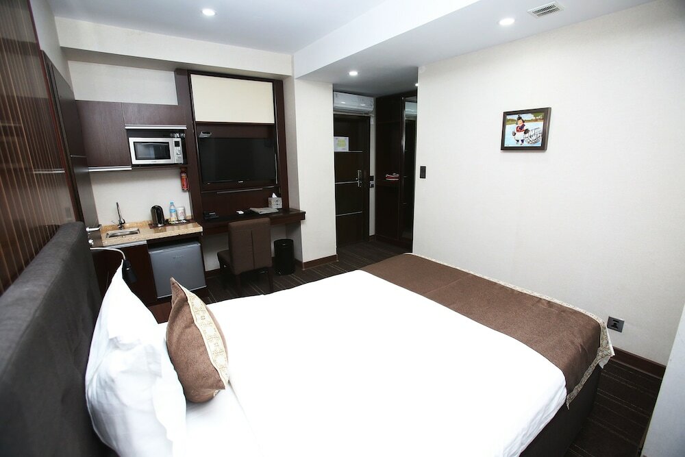 Фото Ub Inn hotel & gallery