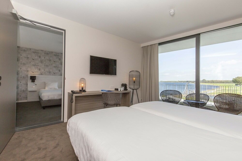 Фото Fletcher Hotel Het Veerse Meer