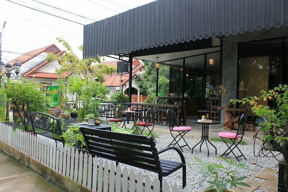 Hostel Eat n Sleep, Phuket Province, photo