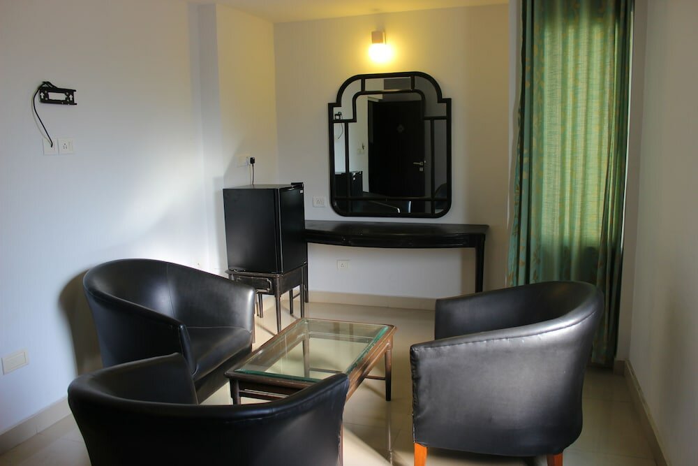 Фото Mount Residency