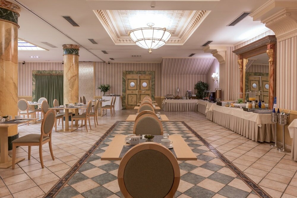 Фото Exe Reina Isabel