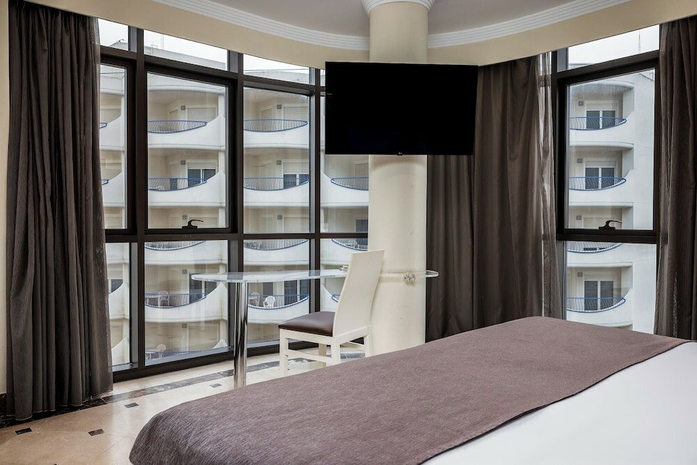 Фото Hotel SPA Cádiz Plaza