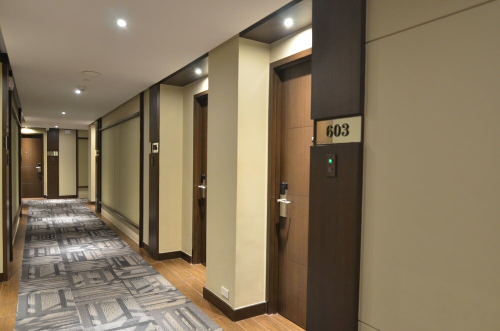 Фото Pearl Garden Hotel