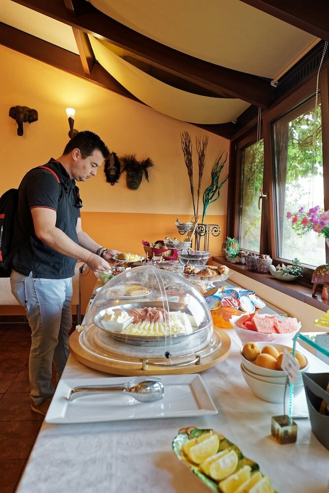 Фото Hotel Max Inn