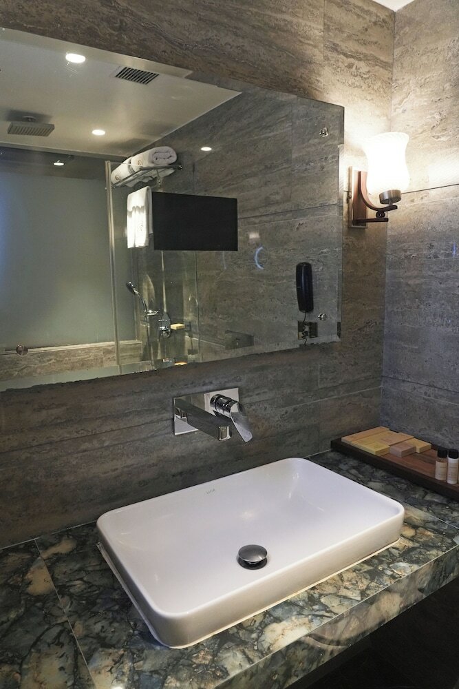 Фото Peninsula Redpine