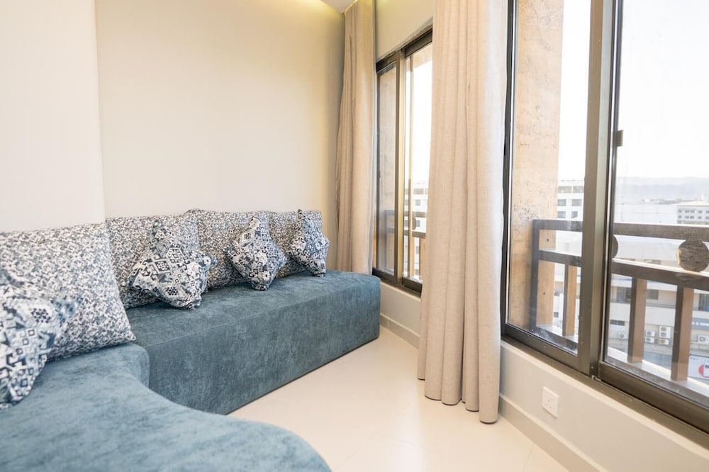 Фото Captain's Hotel