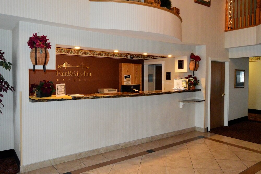 Фото FairBridge Inn Express