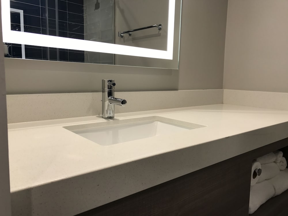 Фото Rodeway Inn near Melrose Ave