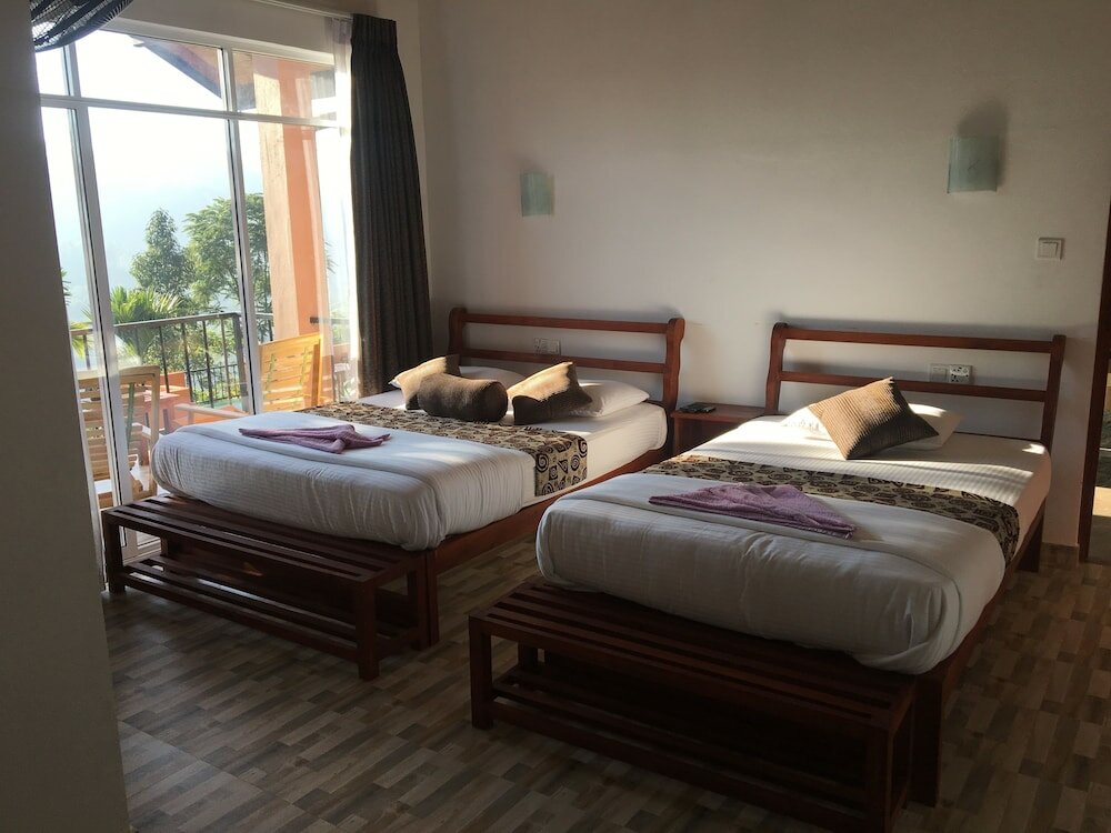 Фото Ella Red Rock