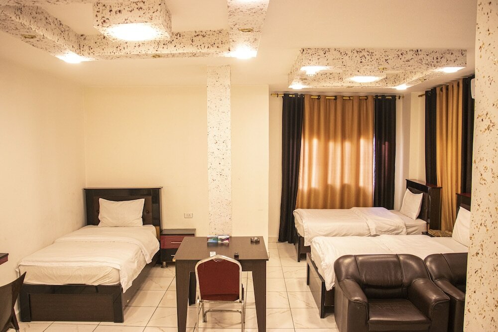 Фото Sara Crown Hotel