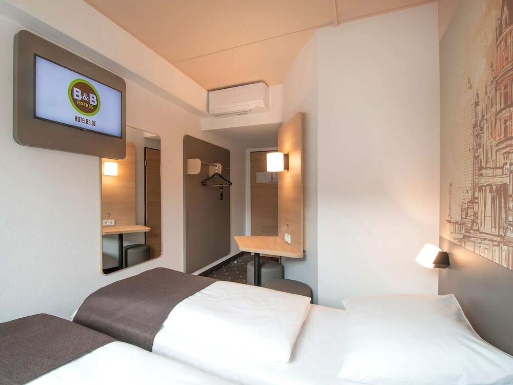 Фото B&b Hotel Schwerin-Süd