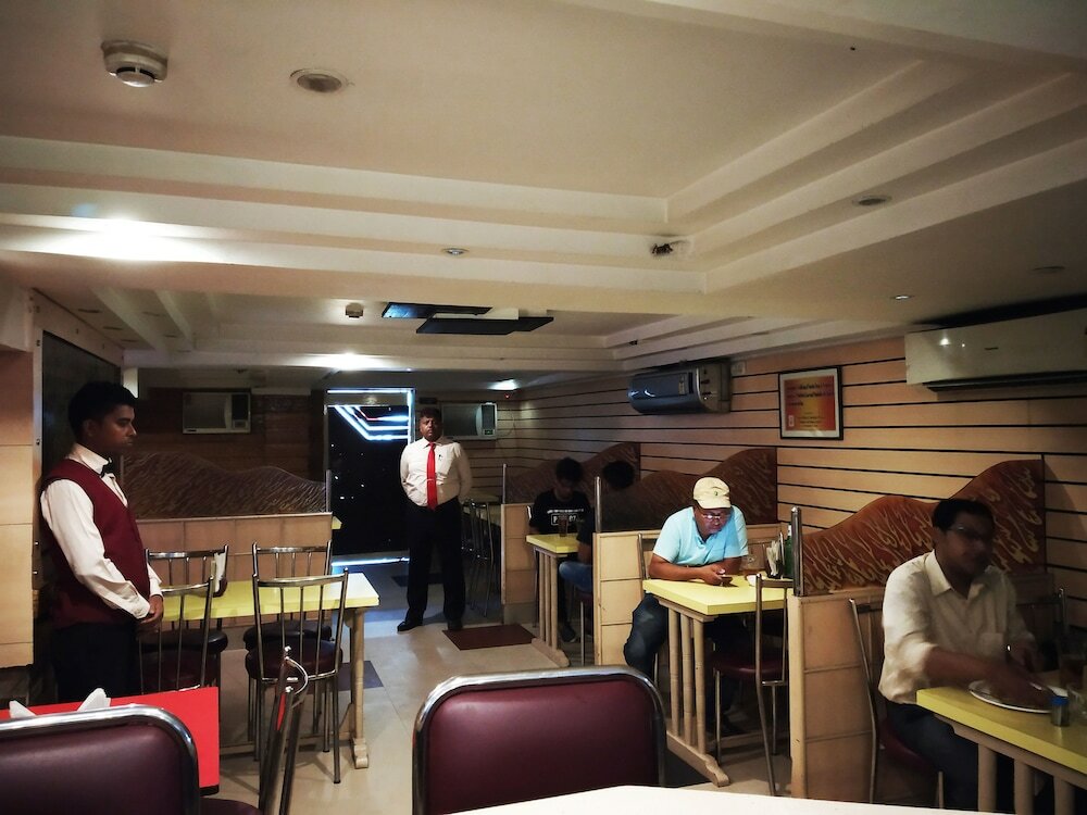 Фото Отель Executive Tower