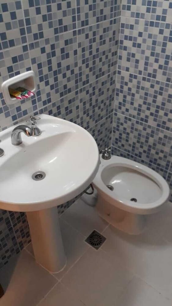 Фото Hostal Residencial Leones de Castilla