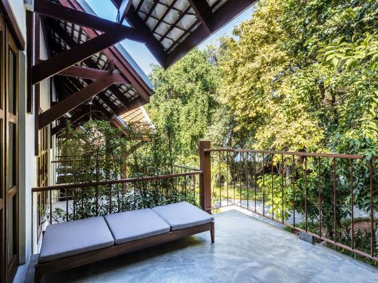 Фото The Monttra Pattaya