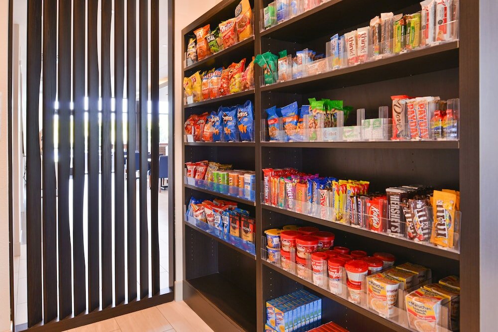 Фото Holiday Inn Express & Suites Olathe West, an Ihg Hotel