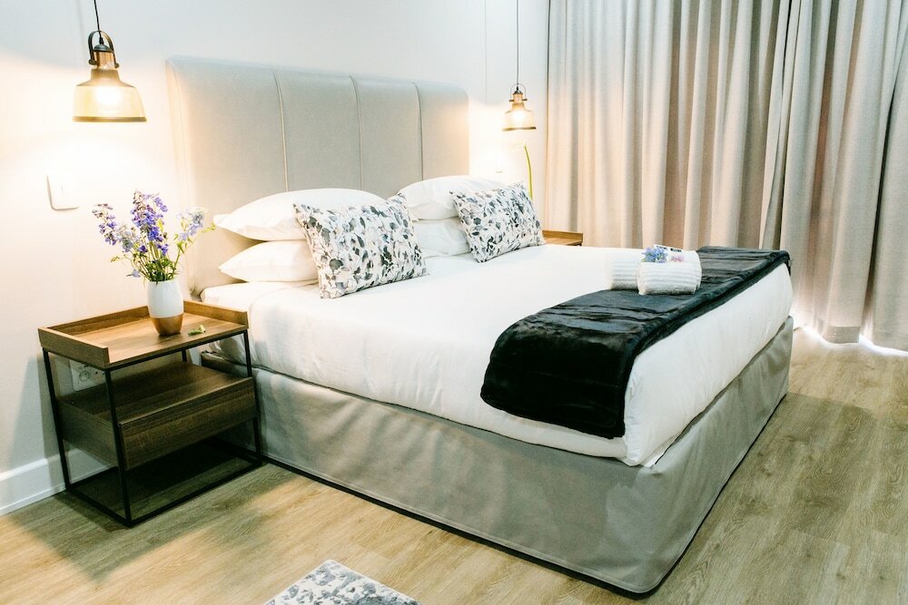 Фото 30 on Whites Guesthouse