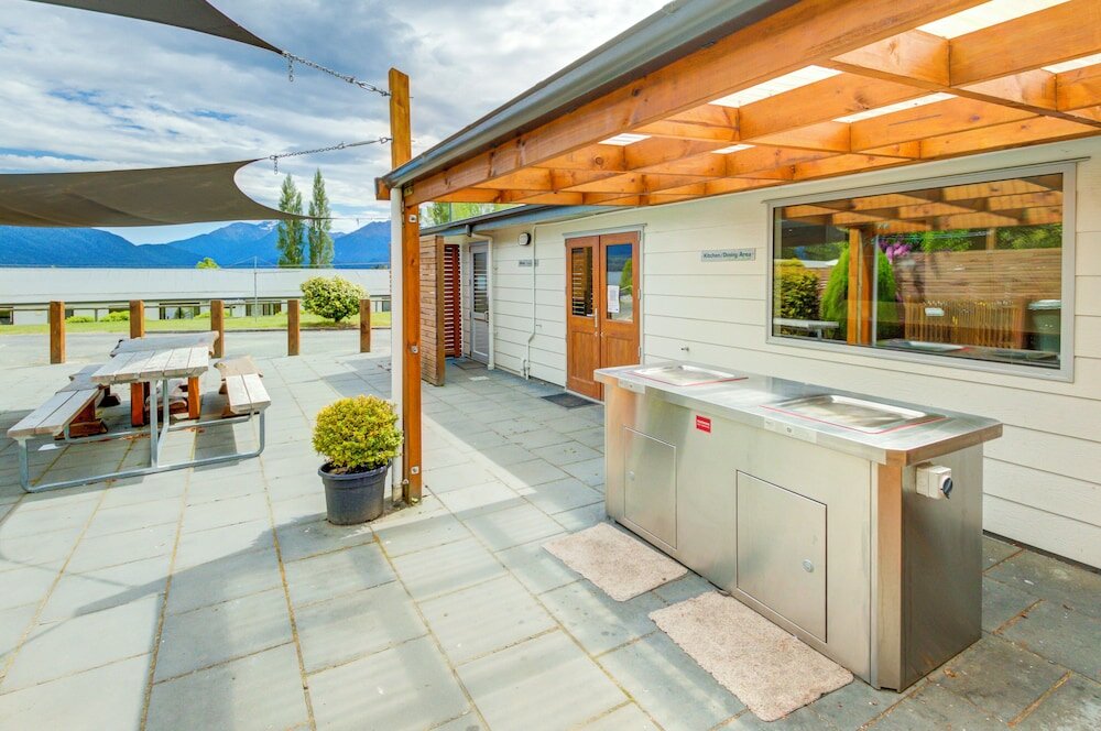 Фото Te Anau Lakeview Kiwi Holiday Park & Motels