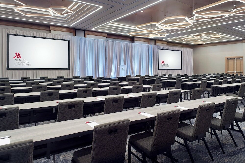 Фото Lexington Marriott City Center