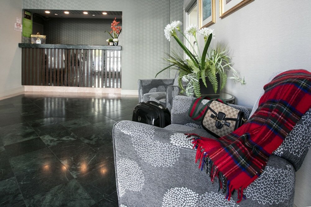 Фото City Center Inn & Suites