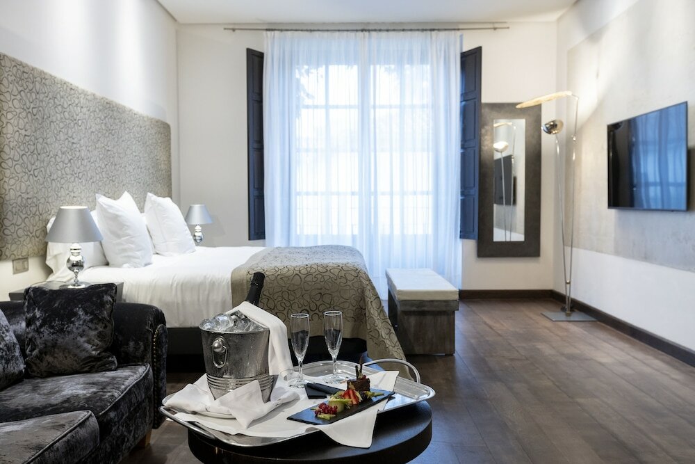 Фото Hospes Palacio del Bailío