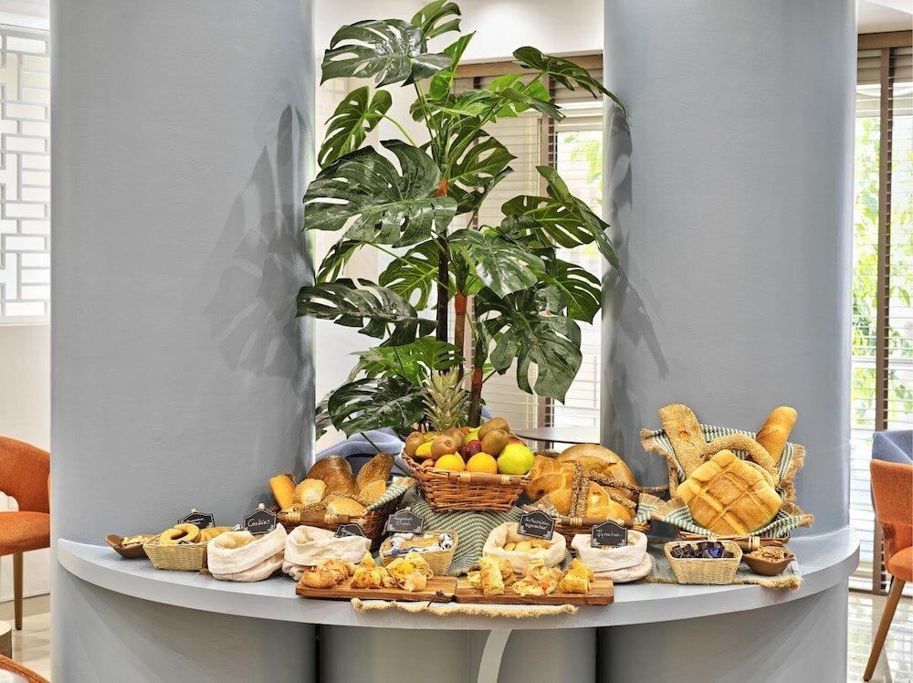 Фото Phidias Piraeus Hotel