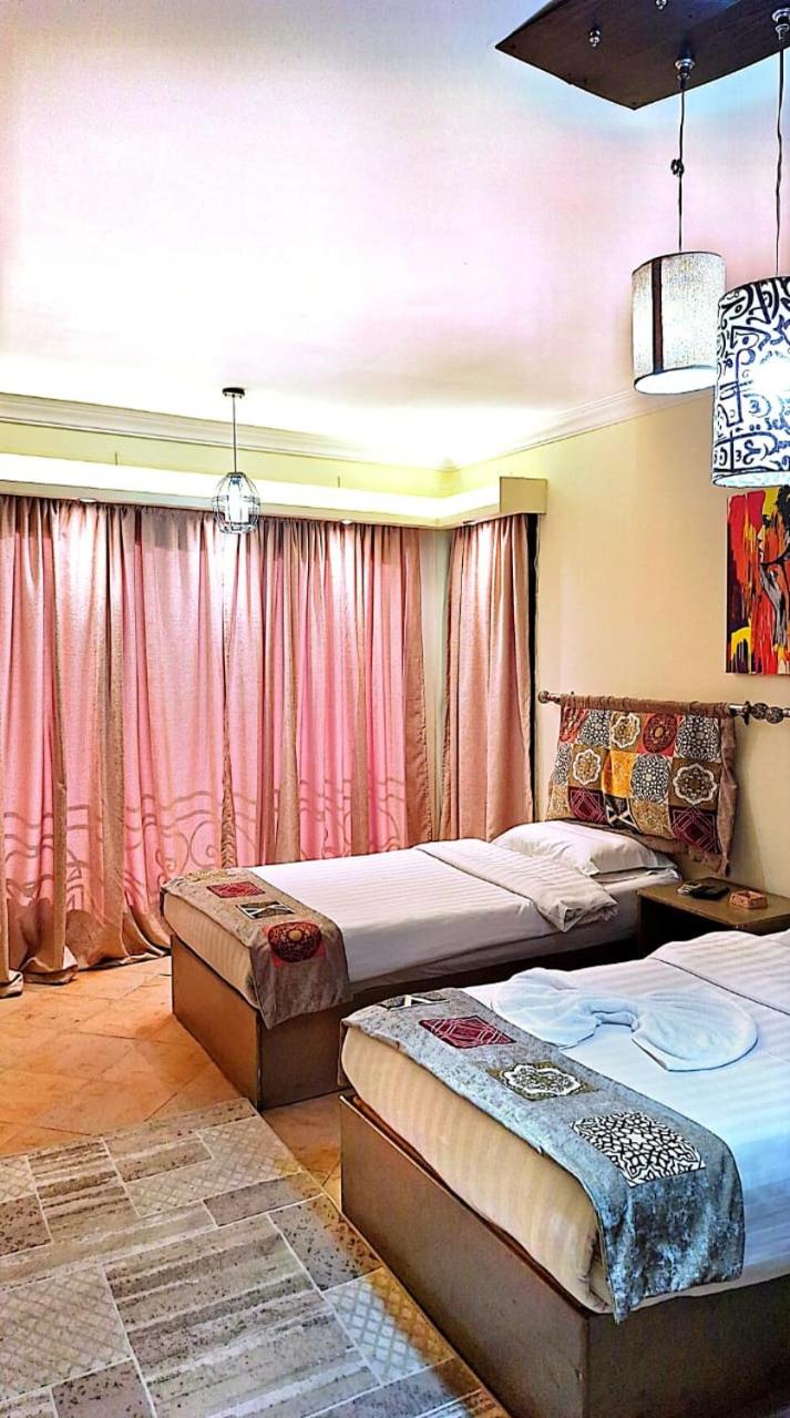 Фото Arabesque Hotel