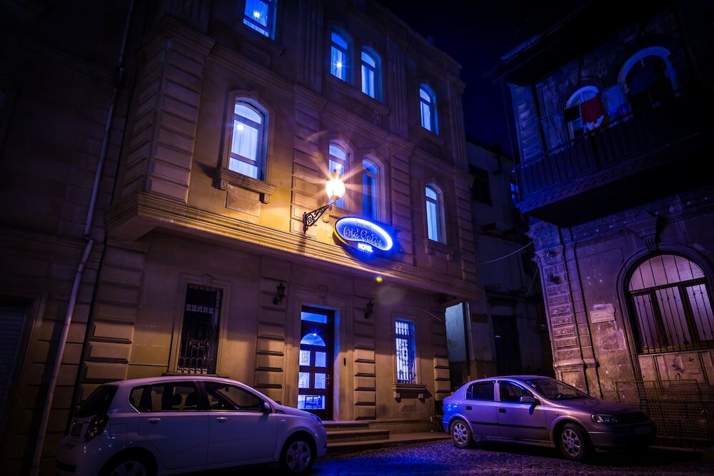 Фото Premier Old Gates Hotel