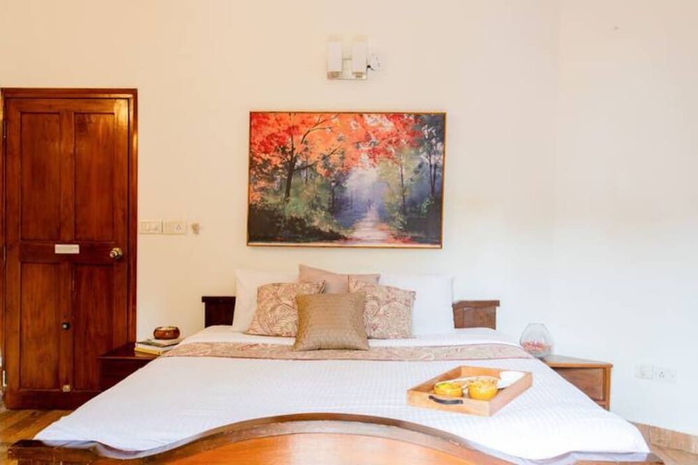 Фото Aguada Anchorage - The Villa Resort