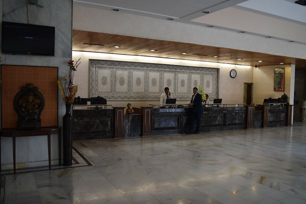 Фото Hotel Samrat Inn