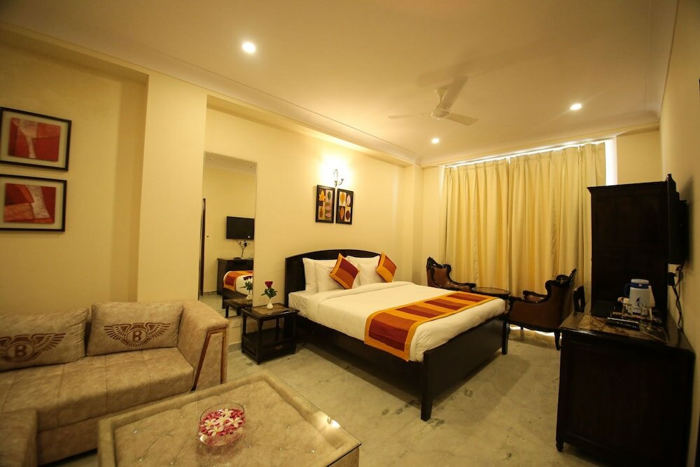Фото Jd Hotel Four Boutique