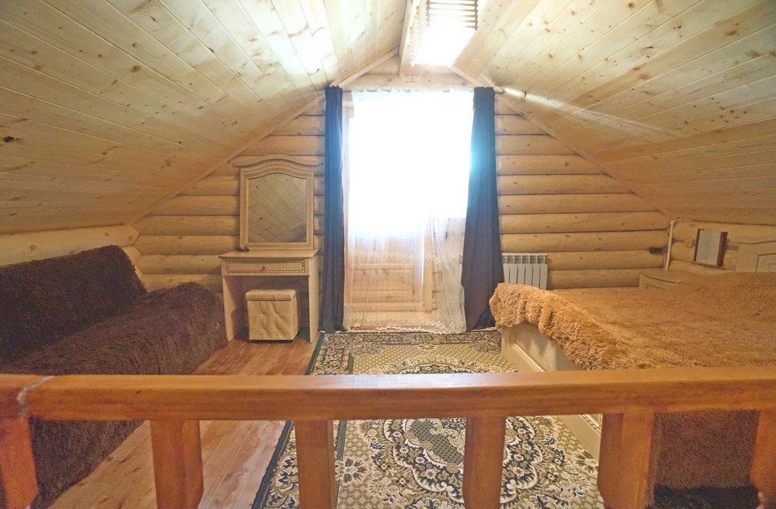 Фото Домик в лесу