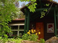 Фото Highland Haven Creekside Inn