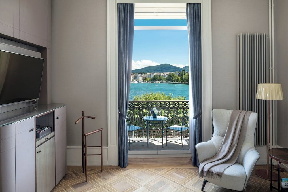 Фото The Ritz-Carlton Hotel de la Paix Geneva